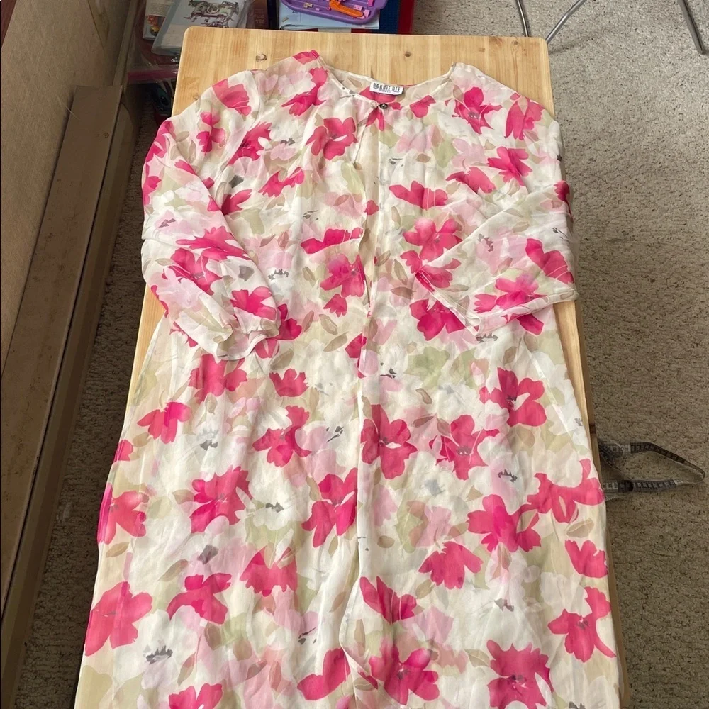 Robbie Bee Vintage 100% Silk Garden Inspired Floral Robe